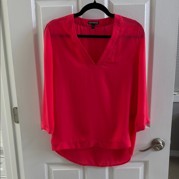 Express Tops - ❤️Express Coral- Relaxed Blouse with 3/4 Sleeves